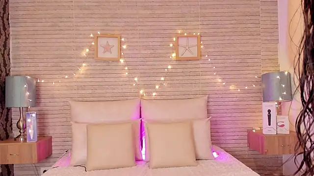 Snapshot of Catalinna_Thompson chatting on 01/27/25, 11:54 Catalinna Thompson online show from 01/27/25, 11:54