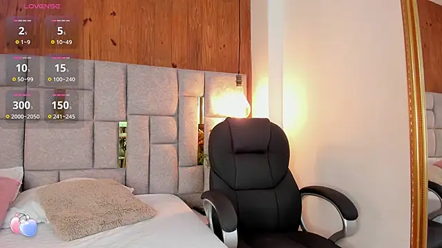 Saori newman online show from 10/11/25, 11:53