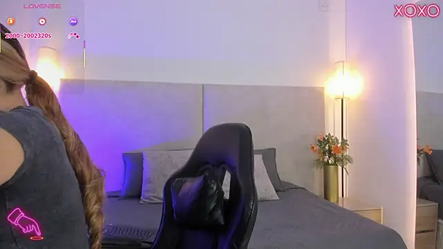 Saori newman online show from 04/15/26, 12:01