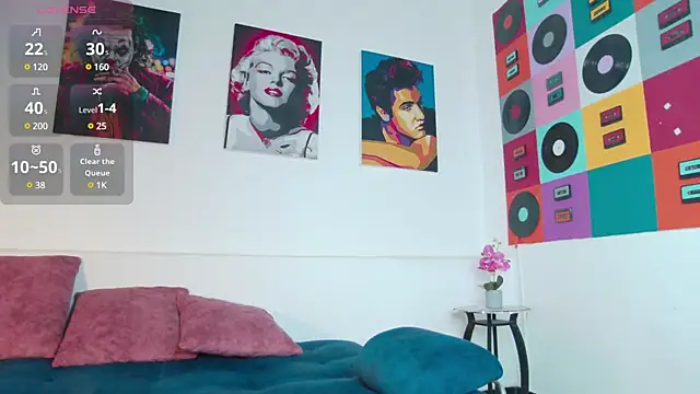 Snapshot of Lunamistyc chatting on 01/04/25, 12:49 Lunamistyc online show from 01/04/25, 12:49