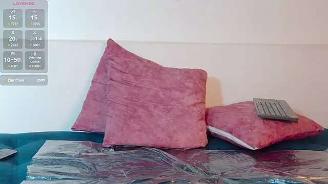 Snapshot of Lunamistyc chatting on 02/19/25, 01:51 Lunamistyc online show from 02/19/25, 01:51