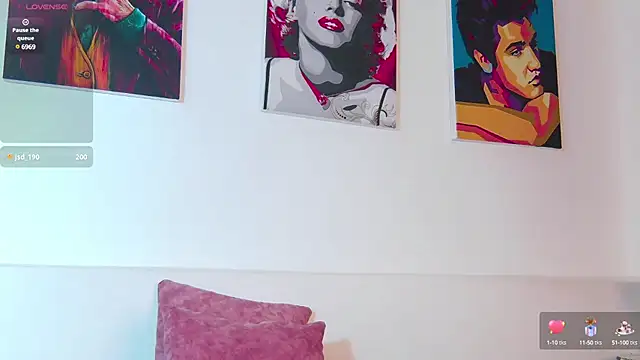 Snapshot of Lunamistyc chatting on 02/19/25, 10:20 Lunamistyc online show from 02/19/25, 10:20