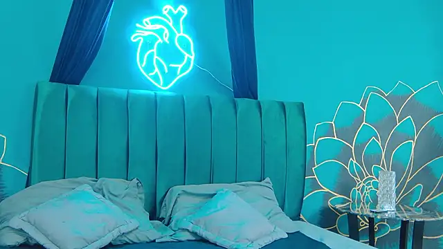 Snapshot of Lunamistyc chatting on 02/02/26, 08:07 Lunamistyc online show from 02/02/26, 08:07