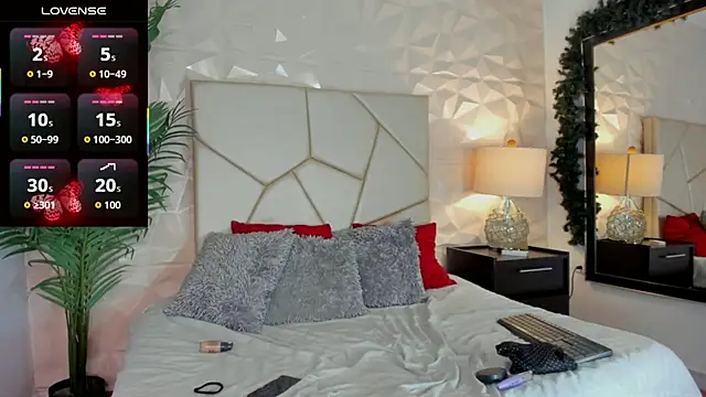 Valery Diamond online show from 11/19/25, 04:23