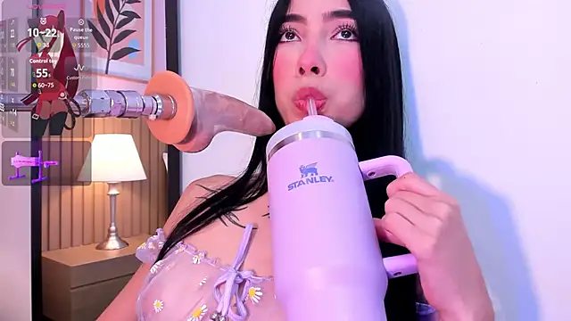 Snapshot of sexy_mich_18 chatting on 03/07/26, 07:44 sexy mich 18 online show from 03/07/26, 07:44