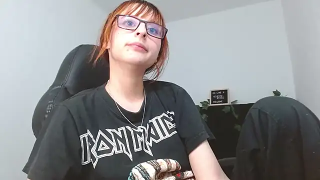 Snapshot of CelesteAyase chatting on 01/24/25, 02:18 CelesteAyase online show from 01/24/25, 02:18