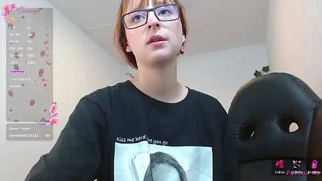 Snapshot of CelesteAyase chatting on 02/18/25, 10:25 CelesteAyase online show from 02/18/25, 10:25