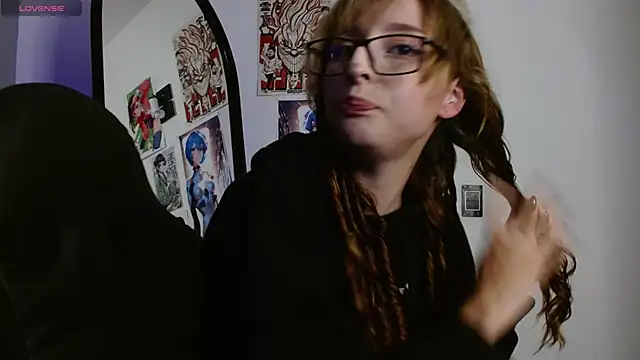 Snapshot of CelesteAyase chatting on 04/09/26, 02:11 CelesteAyase online show from 04/09/26, 02:11