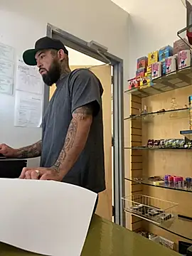 Snapshot of jr91esl chatting on 02/08/25, 05:50 jr91esl online show from 02/08/25, 05:50