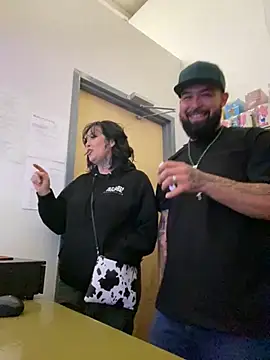 Snapshot of jr91esl chatting on 02/11/25, 01:31 jr91esl online show from 02/11/25, 01:31