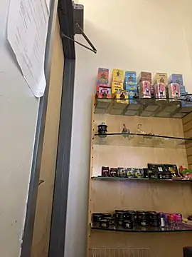 Snapshot of jr91esl chatting on 02/12/25, 12:27 jr91esl online show from 02/12/25, 12:27