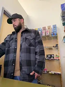 Snapshot of jr91esl chatting on 02/23/25, 12:41 jr91esl online show from 02/23/25, 12:41