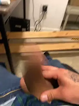 Snapshot of jr91esl chatting on 03/14/25, 06:53 jr91esl online show from 03/14/25, 06:53