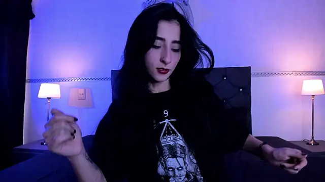 Snapshot of RomeroMoon chatting on 12/04/24, 07:34 RomeroMoon online show from 12/04/24, 07:34