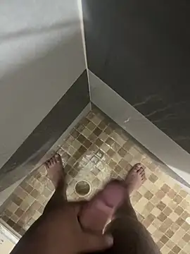 mylovetr1 online show from 10/13/25, 02:11