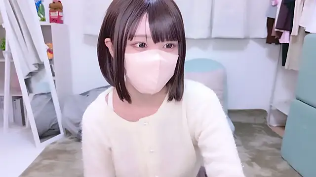 aki zzz online show from 10/18/25, 03:31