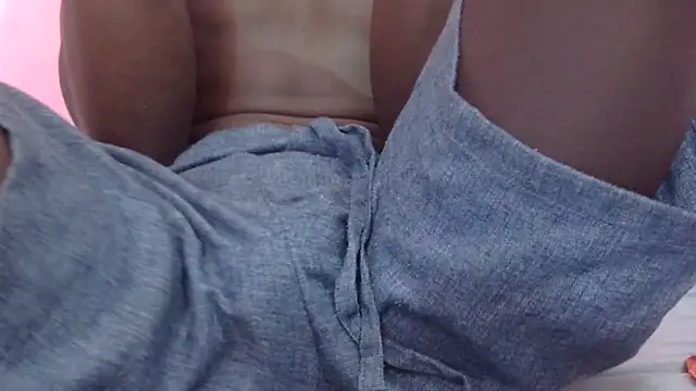 Snapshot of kingmaestro_ chatting on 04/15/26, 07:37 kingmaestro online show from 04/15/26, 07:37