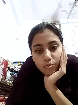 magicmoment00786 online show from 12/08/24, 12:30