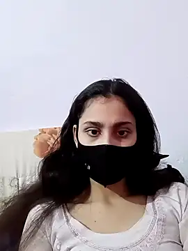 magicmoment00786 online show from 12/18/24, 08:53