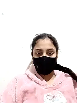 magicmoment00786 online show from 12/26/24, 04:36