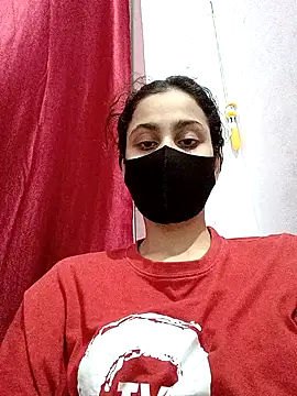 magicmoment00786 online show from 10/04/25, 05:44