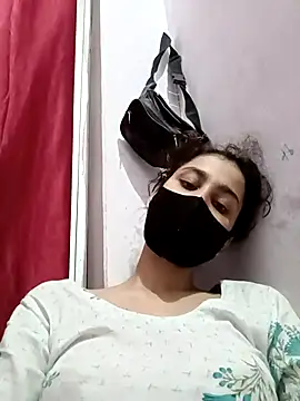 magicmoment00786 online show from 10/22/25, 01:22