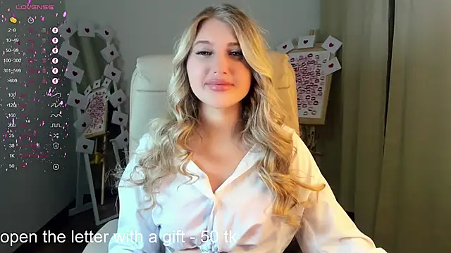 Evacadooo online show from 02/18/25, 05:53