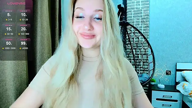 Evacadooo online show from 09/13/25, 07:24