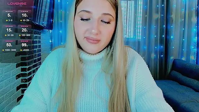 Evacadooo online show from 10/04/25, 07:17