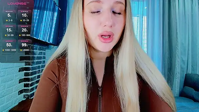 Evacadooo online show from 10/22/25, 05:41