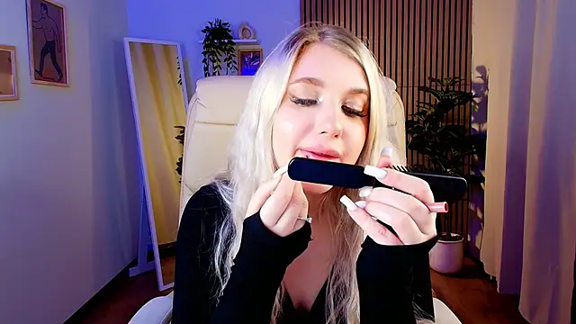 Evacadooo online show from 04/02/26, 03:37