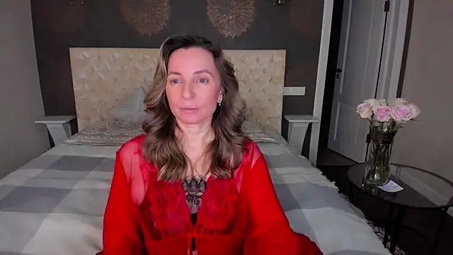 Snapshot of AllisonWilliams chatting on 12/07/24, 05:20 AllisonWilliams online show from 12/07/24, 05:20