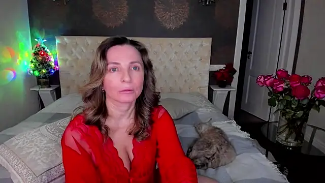 Snapshot of AllisonWilliams chatting on 01/05/25, 09:36 AllisonWilliams online show from 01/05/25, 09:36