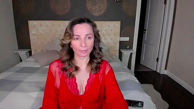 Snapshot of AllisonWilliams chatting on 01/19/25, 04:57 AllisonWilliams online show from 01/19/25, 04:57