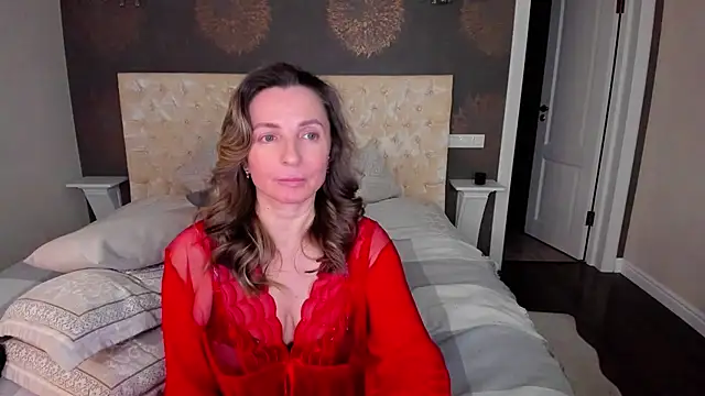 Snapshot of AllisonWilliams chatting on 01/20/25, 07:35 AllisonWilliams online show from 01/20/25, 07:35