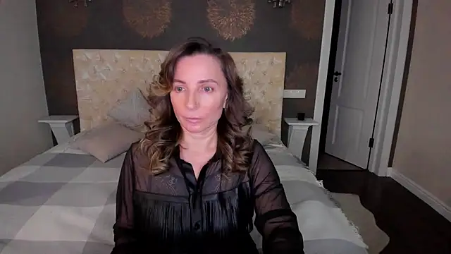 Snapshot of AllisonWilliams chatting on 01/25/25, 05:08 AllisonWilliams online show from 01/25/25, 05:08