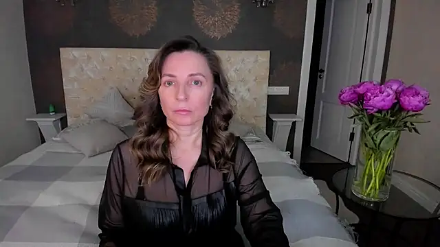 Snapshot of AllisonWilliams chatting on 02/02/25, 05:48 AllisonWilliams online show from 02/02/25, 05:48