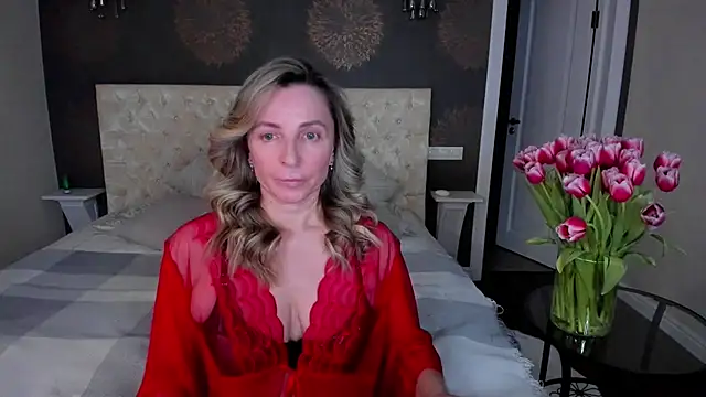 Snapshot of AllisonWilliams chatting on 03/10/25, 06:12 AllisonWilliams online show from 03/10/25, 06:12