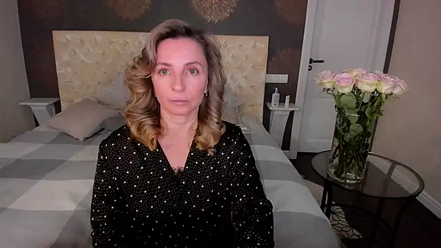 Snapshot of AllisonWilliams chatting on 10/08/25, 06:05 AllisonWilliams online show from 10/08/25, 06:05