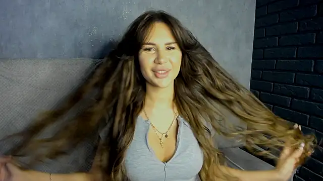 Snapshot of SuraMune chatting on 03/22/26, 12:19 SuraMune online show from 03/22/26, 12:19