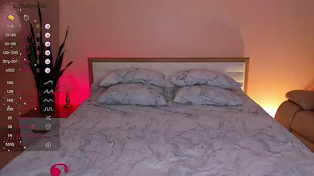 skinny sissss online show from 10/20/25, 11:10