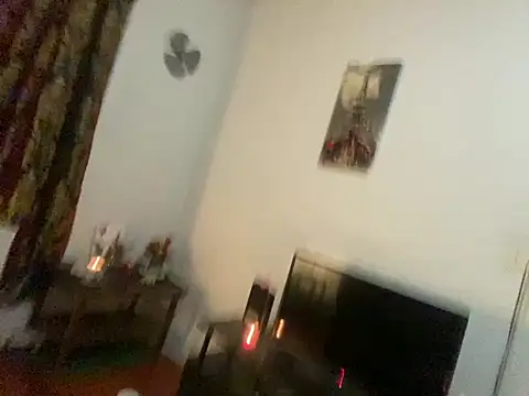 Snapshot of mackmillandhisjills chatting on 01/12/25, 11:07 mackmillandhisjills online show from 01/12/25, 11:07