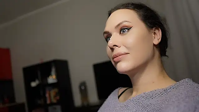 MollyCheiz online show from 12/06/24, 02:24