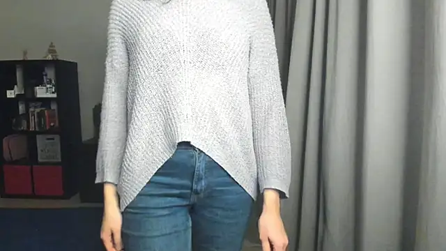 MollyCheiz online show from 01/29/25, 11:04