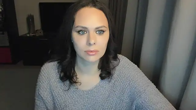 MollyCheiz online show from 10/26/25, 02:23