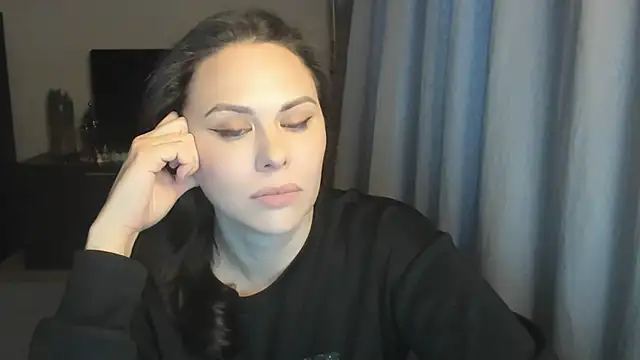 MollyCheiz online show from 01/13/26, 01:16