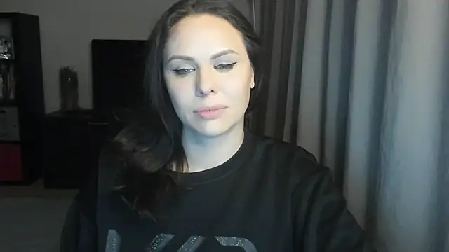 MollyCheiz online show from 02/06/26, 08:34