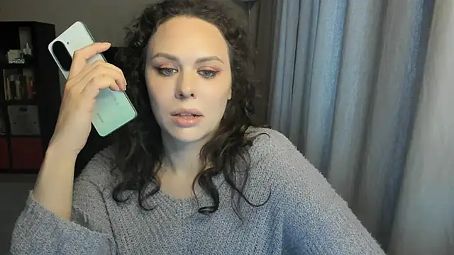 Snapshot of MollyCheiz chatting on 05/31/26, 05:53 MollyCheiz online show from 05/31/26, 05:53