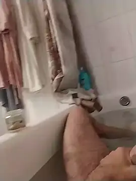 kisandgioni online show from 10/29/25, 07:48