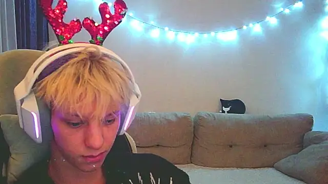 Ostin meow online show from 12/10/24, 05:33